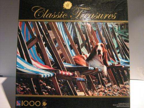 Puzzle : Classic Treasures - Lounging Basset Hound (1000pcs)
