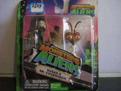 MONSTER vs ALIENS - Susan & DR. Cockroach