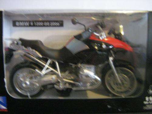 BMW R1200 GS (Scale 1/12) by NewRay