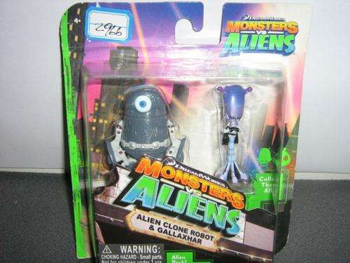 MONSTER vs ALIENS - Alien Clone Robot & Callaxhar