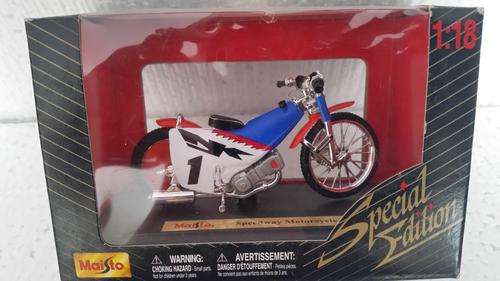 Speedway Motorcycle - Special Edition (Scale 1/18) by Maisto