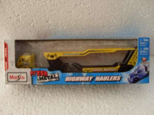 Highway Haulers On The Road Series (Scale 1/64) by Maisto Fresh Metal -  Aproximately 20cm in length
