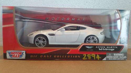 Aston Martin V12 Vantage (Scale 1/24) by Motor Max