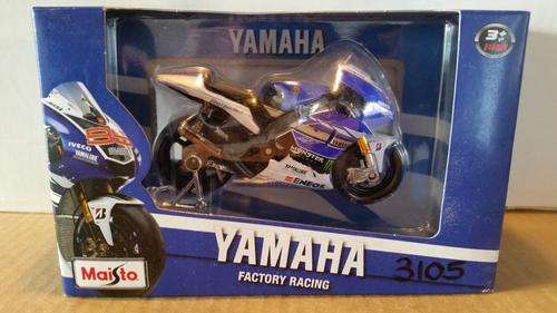 Yamaha Factory Racing (Scale 1/18) by Maisto