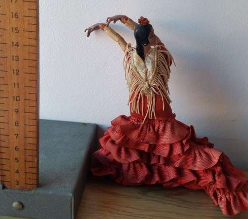 Doll : Dancing Mexican Lady