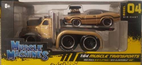 Mack B-61 Flatbed/ Oldsmobile 442 (Scale 1:64) by Maisto