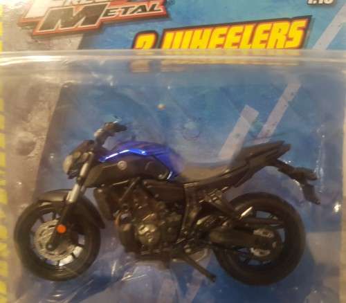 Motorbike (Scale 1:18) by Maisto