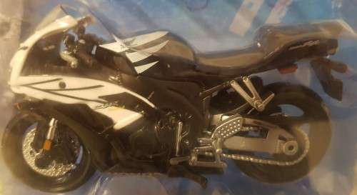 Honda (Scale 1:18) by Maisto
