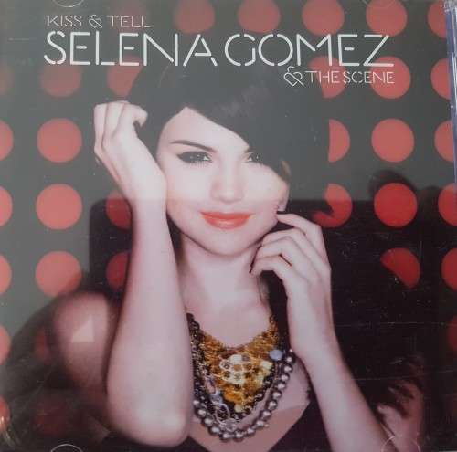 Selena Gomez & The Scene - Kiss & tell