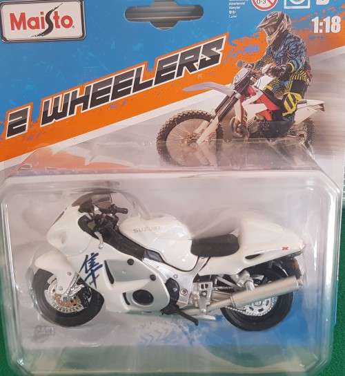 Suzuki (Scale 1:18) by Maisto