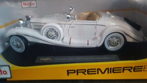 Mercedes-Benz 500 K Type Specialroadster 1936 (Scale 1:18) by Maisto