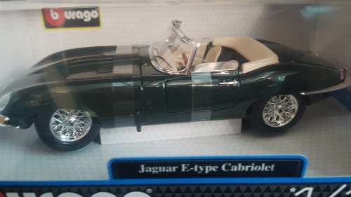 Jaguar E-type Cabriolet (Scale 1:18) by Bburago