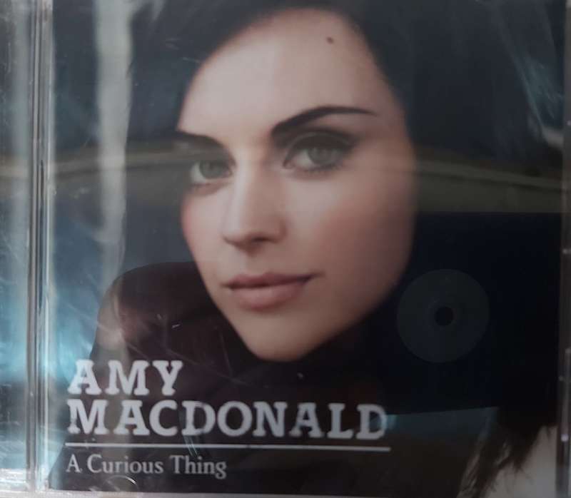 Amy Macdonald - A Curious Thing
