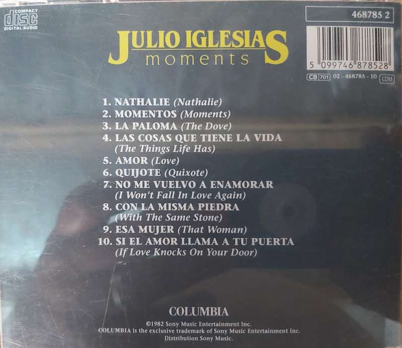 Julio Iglesias - Moments