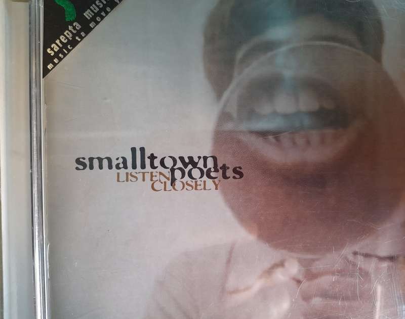 Smalltown poets - Listen Closely