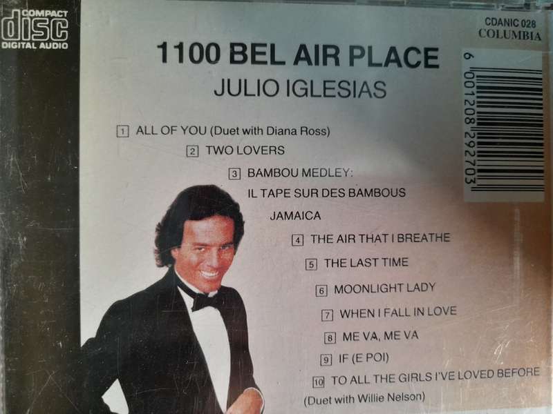 Julio Iglesias - 1100 Bel Air Place