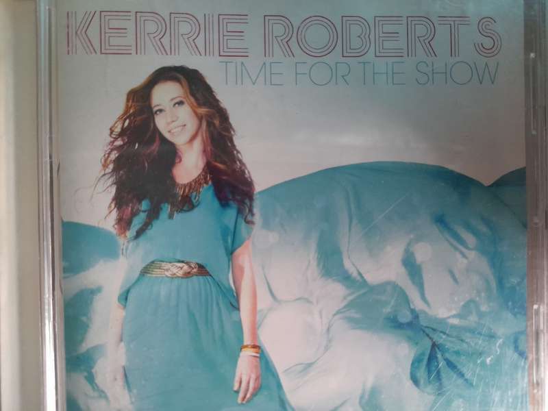 Kerrie Roberts - Time for the show
