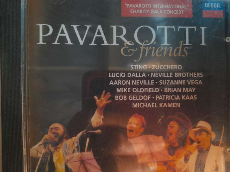 Pavarotti & Friends
