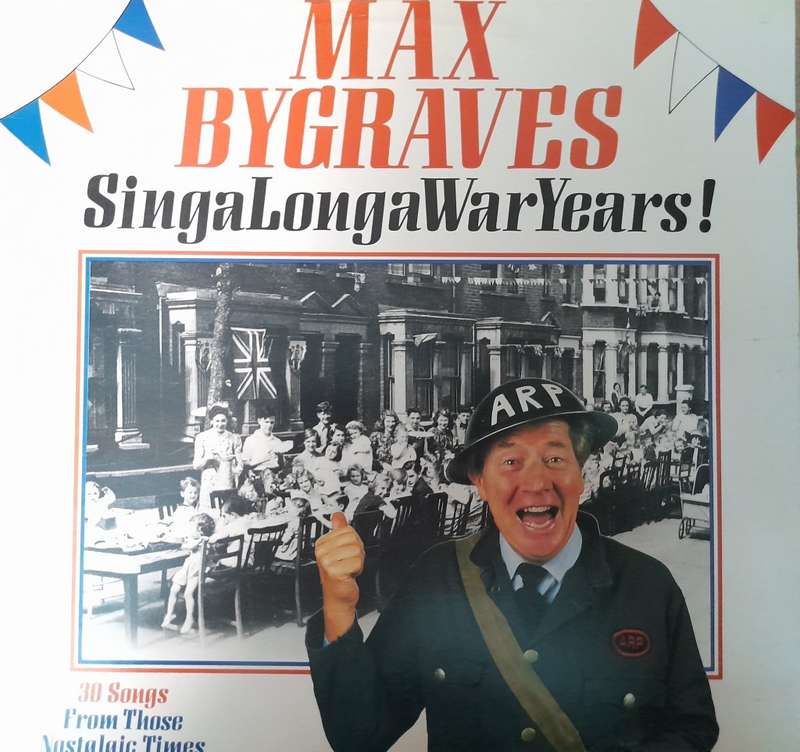 Vinyl: Max Redgraves - Singa Longa War Years