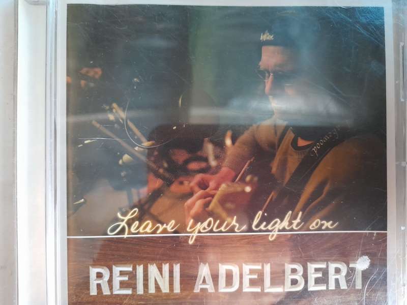 Reini Aldelbert - Leave your light on