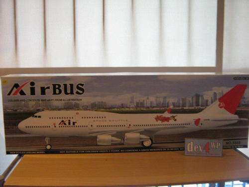 AirBus - Ages 3+ ( Box Dim W685mm x H215mm x W80mm)