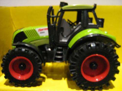 Auction: Farm Tractor (3) - Scale 1/50