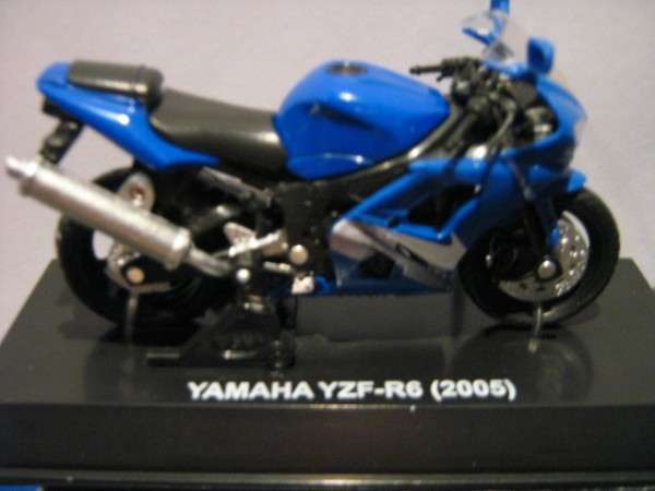 Auction: Yamaha YZF-R6 2005 (Scale 1/18) by NewRay - Die Cast