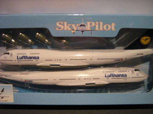 Auction: Boeing Airbus A380 - Lufthansa - Die Cast (Ages 8+)