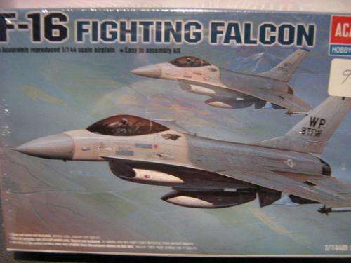 Auction:  ACADEMY Hobby Model Kits - F-16 Fighting Falcon  (1/144th Scale)