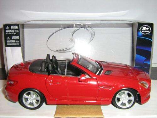 Mercedes-Benz SLK (Scale 1/24) by Maisto Special Edition