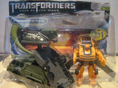 BUMBLEBEE TRANSFORMERS - Dark of the Moon - Cyberverse 3 in 2