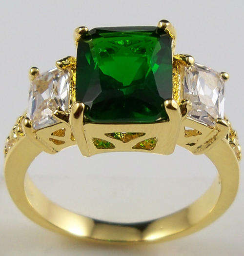 14ct YELLOW GOLD EMERALD RING