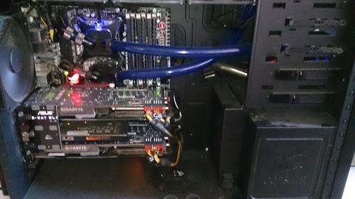 HUGE MONSTER REBUBLIC OF GAMERS I7 GTX680 12GB 2000MHZ WATERCOOLED GAMING RIG