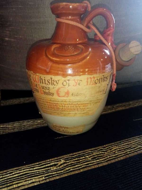 Ye Monks Ye Whisky of Ye Monks de Luxe (Ceramic Jug) nearly 50 years old 2 Available