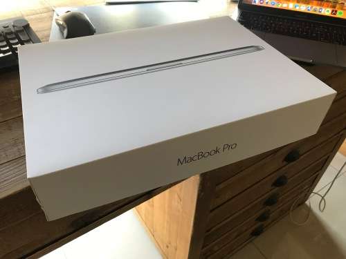 Apple Macbook Pro - 13 inch - 2017 - Touchbar - Space Grey - 256GB