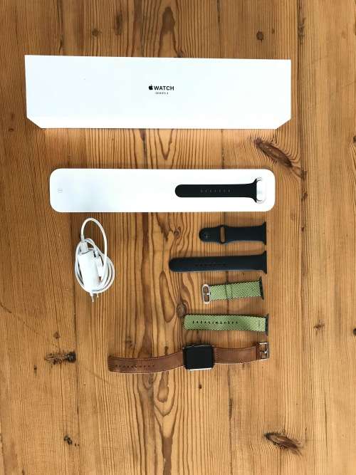 Apple Series 3 Watch 42 mm Space Grey
