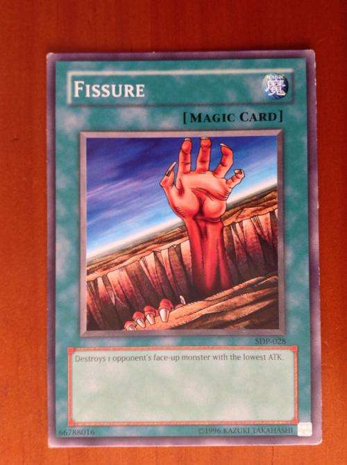 Yu-Gi-Oh! Fissure Magic Card
