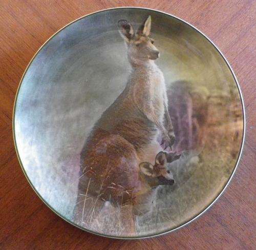 Royal Doulton 28cm Wall plates. Kangaroo