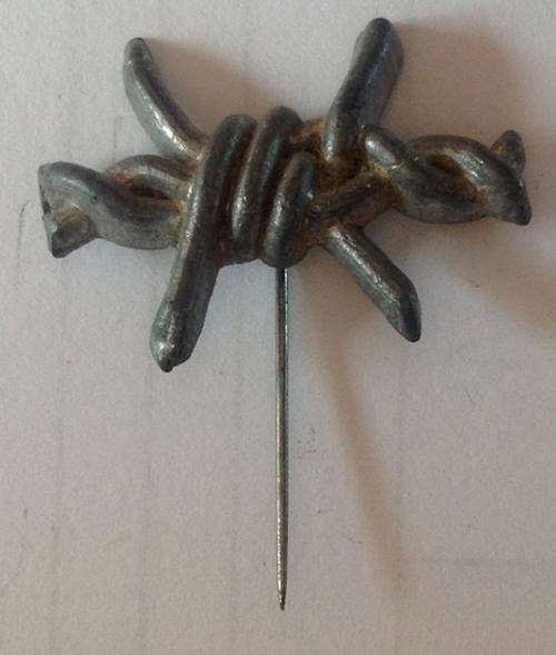 WW2 Koffiefontein internment Barbed wire badge on pin. Rare