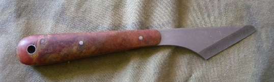 South Afican Knife Makers Guild. Hand made Knife. Fanie la Grange. Cutting tool. Wild olive handle