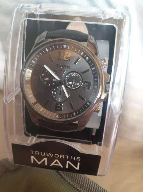 Truworths man watch
