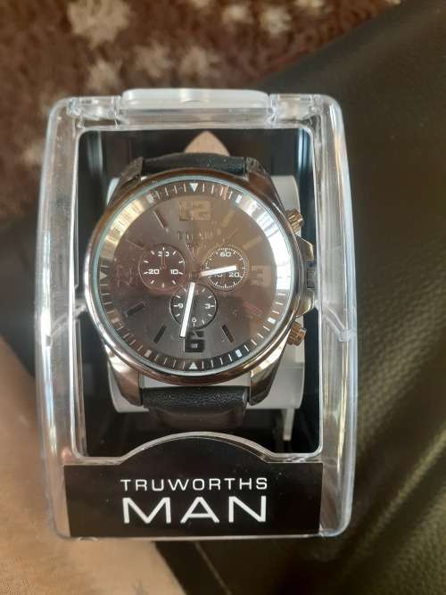 Truworths man watch