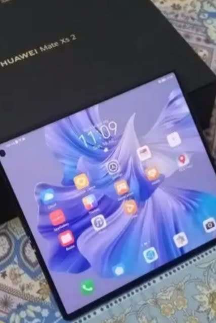 HUAWEI MATE XS2