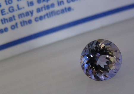 NATURAL TANZANITE - EGL CERTIFIED - 0.97 CARAT