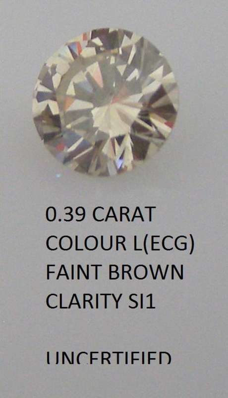 SPARKLING CHAMPAGNE DIAMOND - 0.39 CARAT