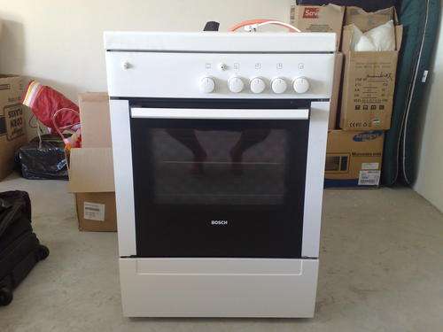 Bosch Free-Standing 4-plate Gas Stove with Oven