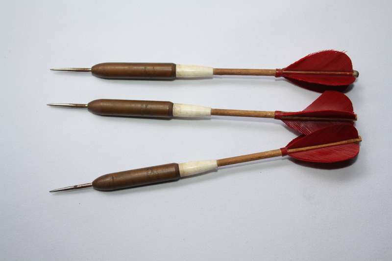 Vintage Jim Pike darts (2 sets)
