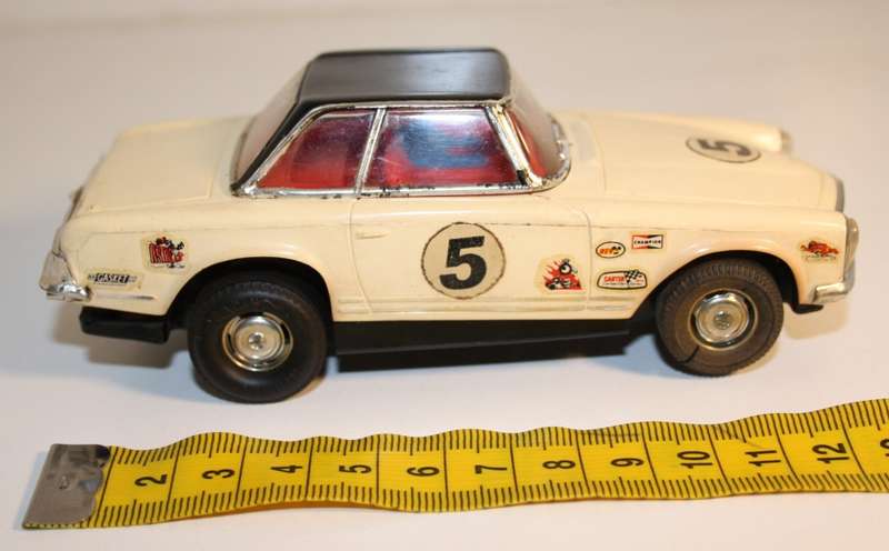 Vintage Scalextric Mercedes 250SL (made in Spain) REF. C-32