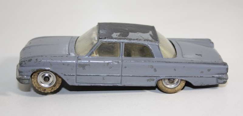 Original Vintage DINKY Ford Fairlane Meccano Ltd.
