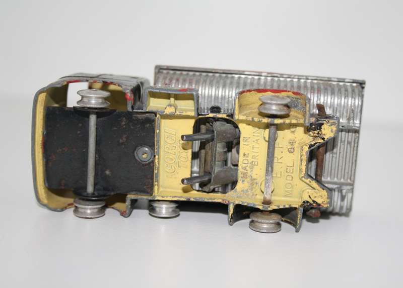 CORGI  E.R.F. Cement Truck model 64 Original Vintage (Made in GT. Britain)